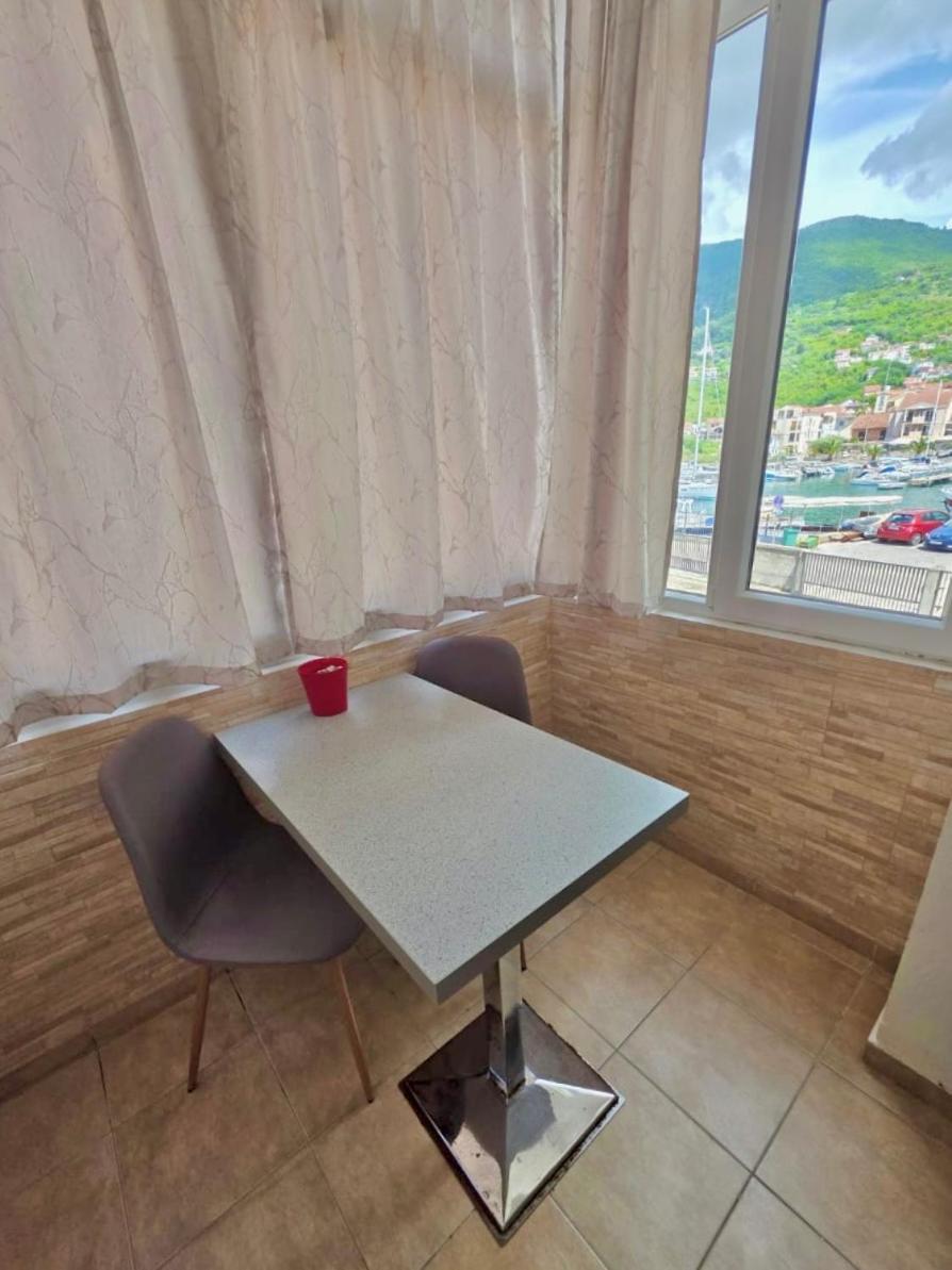 Villa Nela Tivat Eksteriør bilde